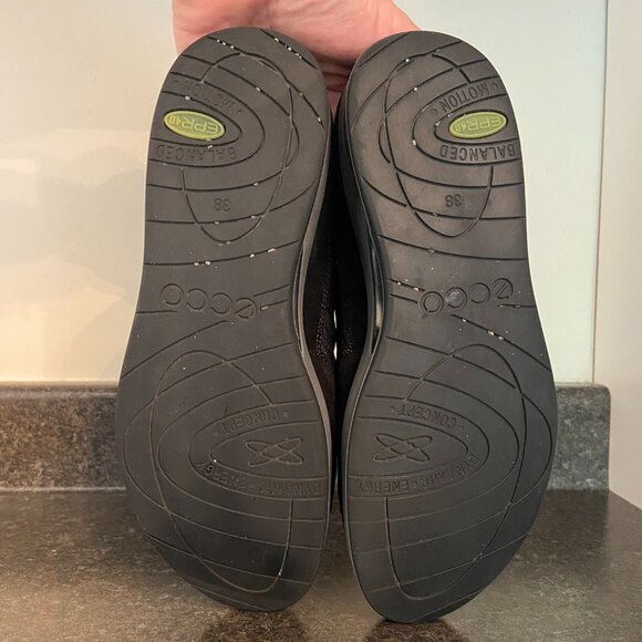 Ecco Dynamic Energy Balanced Motion Leather Oxford Comfort Walking Shoe - Size 7 - Picture 7 of 10